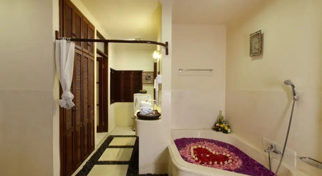 Номер Deluxe c 1 комнатой с балконом Putu Bali Villa & Spa