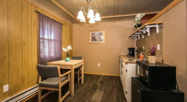 Четырёхместный номер Standard The Wisconsin Wood Inn