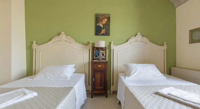 3373 Masseria Cucuruzza - Camera Maria, Забронировать Отель Отели Удженто с бассейном, Бассейн
