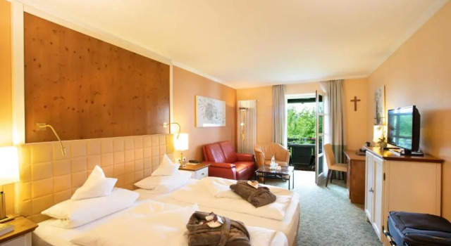 Hotel Alter Weißbräu, Varaa Hotelli Hotellit Baijeri pysäköinnillä, Pysäköinti