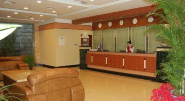 Communications Hotel Beijing, Book Hotel Hoteller i Beijing Province med parkering, Parkering