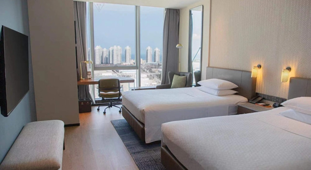 Четырёхместный номер Standard с видом на море Four Points by Sheraton Yantai