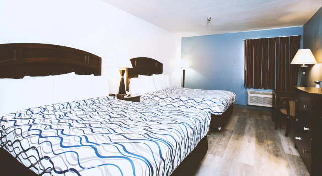 Четырёхместный номер Standard Best Western Park City Wichita North