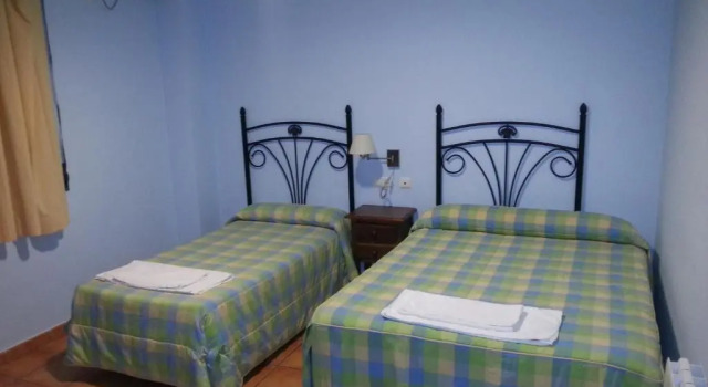 Трёхместный номер Standard Hostal las Tres Jotas