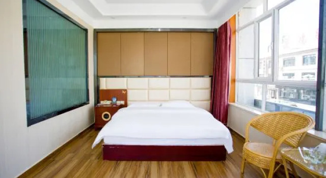Люкс Deluxe Caoyuan Xiongfeng Business Hotel