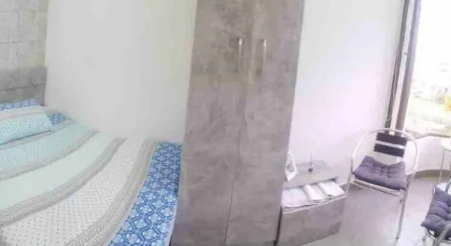 2 Bed Flat - Sleeps 6 - Pets - Pool - Parking, Book Vacation Home Hotels in Baabda with Parking, Parking