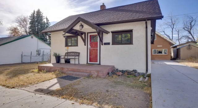 2 Mi to Dtwn: Colorado Springs Gem w/ Hot Tub!, Забронировать Дом для отпуска Колорадо-Спрингс Колорадо, рядом с Колорадский колледж
