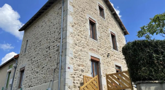 Maison rénovée avec jardin, BBQ, animaux acceptés - FR-1-489-341, Prenota Hotel Hotel a Alvernia con parcheggio, Parcheggio