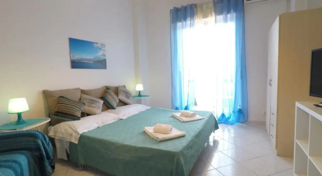 Taormina Studio Apartments, Book Apartment Hotels in Sicily with Parking, Parking