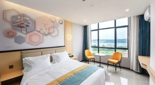 Номер Comfort Kelley Hotel