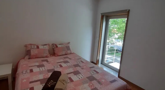 Machado s Lodge - Minho s Guest, Забронировать Гостевой дом Отели Браги с парковкой, рядом с Raio Palace, Парковка