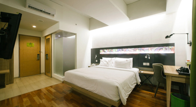 Standard Zimmer MaxOneHotels at Dharmahusada Surabaya