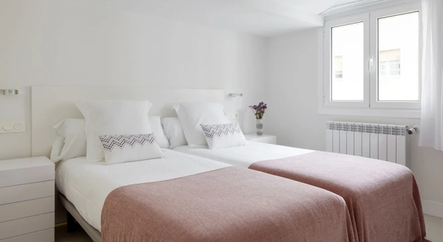 Zuria Apartment by FeelFree Rentals, Rezerwuj Apartament Hotele w Baskonia z parkingiem, Parking
