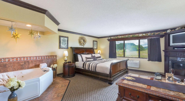 Двухместный люкс Executive AmericInn by Wyndham Wabasha