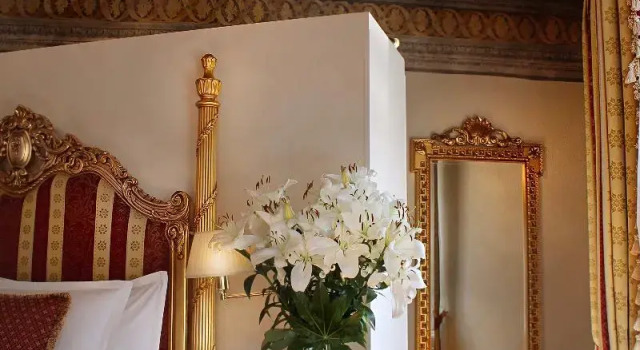 Номер Luxury Alchymist Prague Castle Suites Hotel