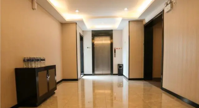 JTour Inn Wuxi Liangxi Road Wanda Plaza, Book Hotel Hoteller i Wuxi med parkering, nær Xihui Park, Parkering