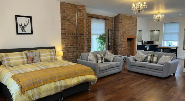 The Bards Loft, Large Studio Apartment
