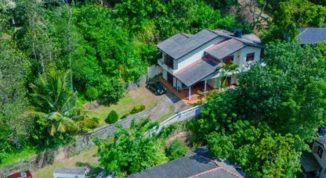 4- Bedroom Green Oasis in Kandy, Забронировать Отель Канди 