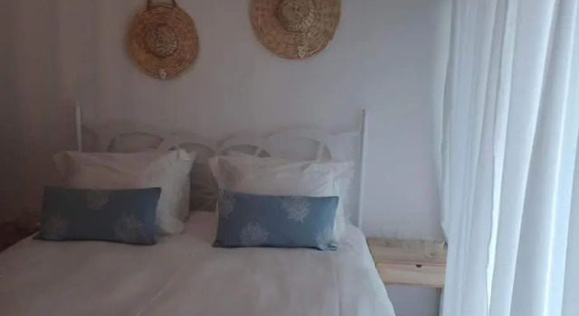 Holiday House near Beach, Book Vacation Home  