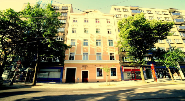 Hotel LEON, Prenota Hotel Praga 7 Praga, vicino a Stazione metro Vltavská