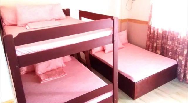 Camp Rofelio Surfing Beach Resort, Rezerwuj Ośrodek wypoczynkowy Hotele w Batangas Province z parkingiem, Parking