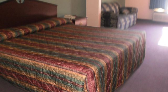 Executive Inn & Suites - Covington