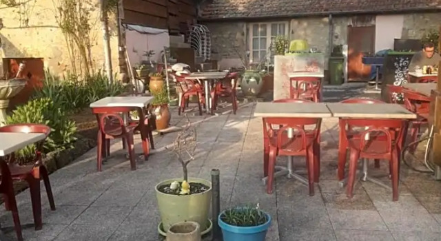 Auberge Du Bon Coin, Book Hostel Hostels in Burgundy, Hostel