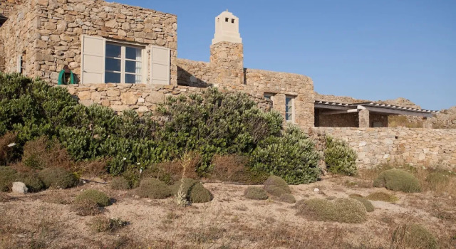 Villa Sandstone