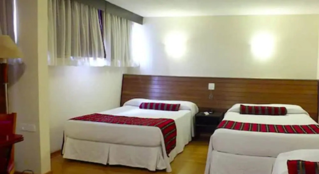 Трёхместный семейный номер Standard Hotel Nacional Inn Curitiba Estação Shopping