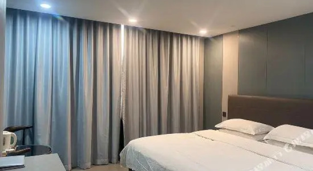 Guangzhou Holiday Inn Happy International Hotel