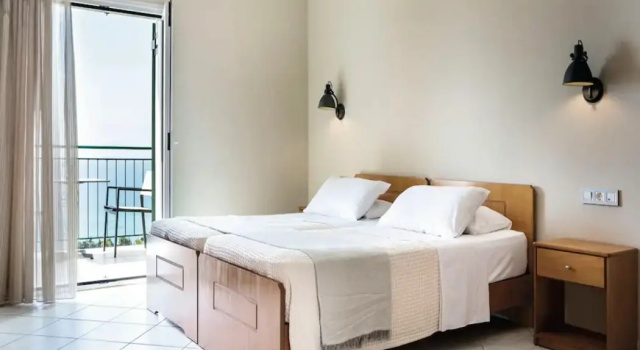 Antonia Hotel, Забронировать Отель Отели Влахата 3 звезды, 3*