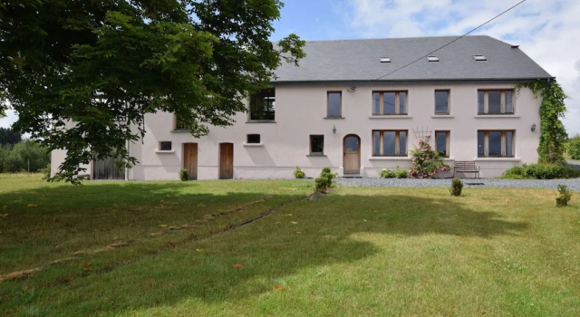 Holiday Home in Leglise Near Ardennes River, Забронировать Дом для отпуска Лаво Бельгия