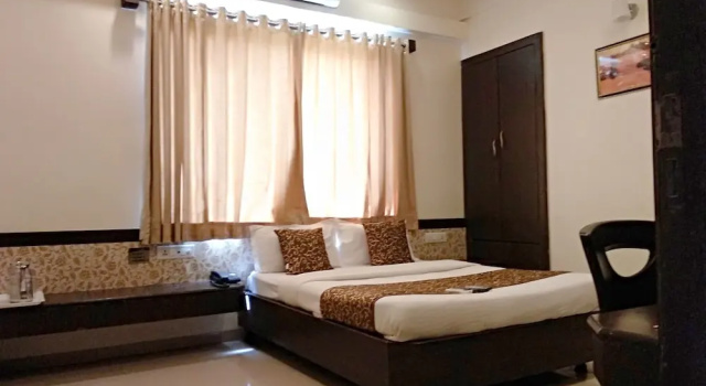 Двухместный номер Deluxe c 1 комнатой Hotel Sai Grand Castle Inn