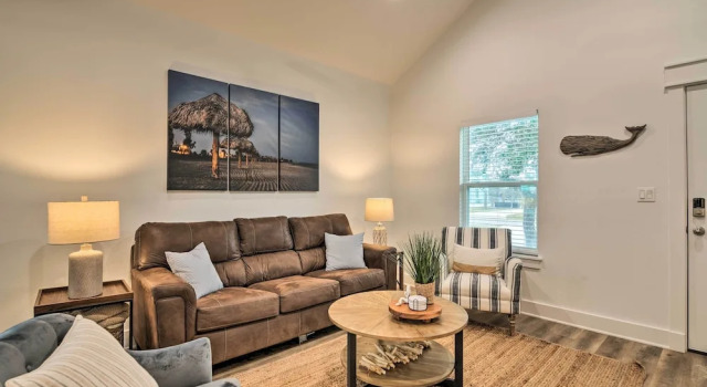 4 Mi to Boat Ramp: Charming Rockport Home
