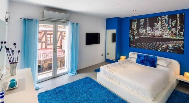 Modern Frontline Puerto Banus Apartment M2