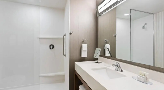 Номер Standard Courtyard by Marriott Houston Katy Mills