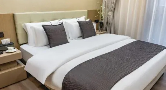 Люкс Luxury с 3 комнатами Wuhan Nanjing Garden S High-altitude Hotel (Hankou Railway Station Oceanwide CBD Branch)