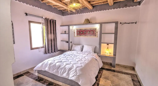 Люкс с балконом Auberge Miguirne chez Ali