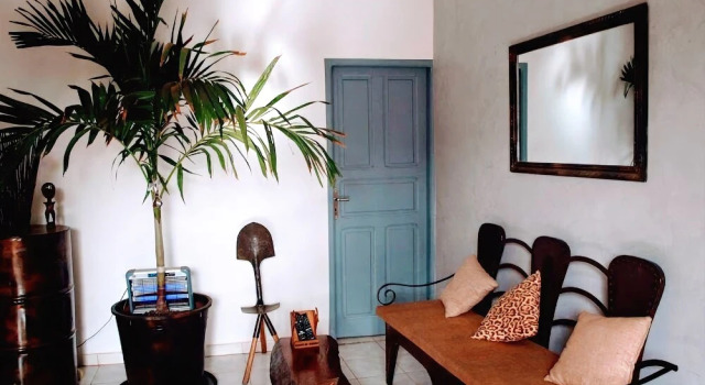 Auberge Keurmariguen, Rezervovat Hostel Hotely v Thiès s parkováním, Parkování