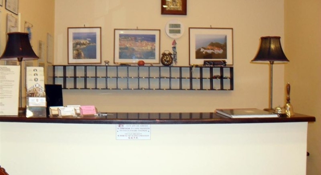 Hermes Hotel, Забронировать Отель Дассия 