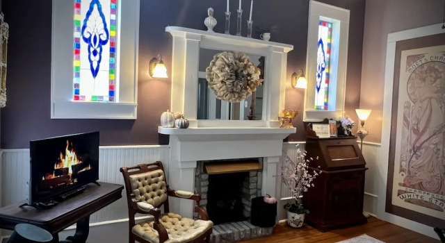 Benefield House Bed & Breakfast, Book Bed and Breakfast 3-stjernede hoteller i Jefferson, 3*