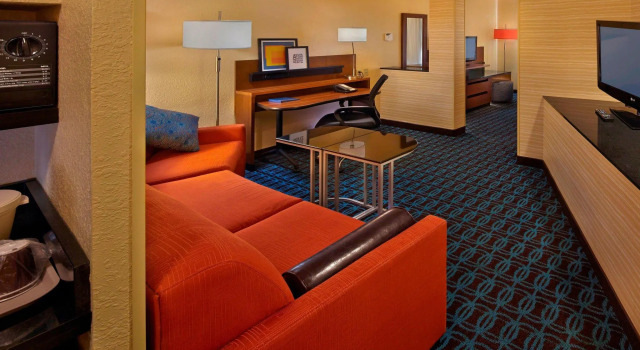 Люкс Fairfield Inn & Suites Boca Raton