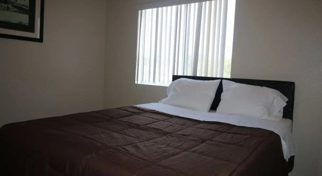 Delightful and Pleasant 2BD Apt, Забронировать Отель Отели Лос-Анджелеса 3 звезды, 3*