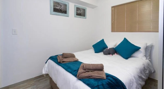 Rhino Pride Foundation Apartment, Забронировать Апартаменты/квартира Апартаменты Кейптауна Центра, рядом с Пляж Дельфин, Апартаменты/квартира