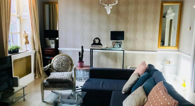 Апартаменты City Centre Luxury Georgian-style Apt