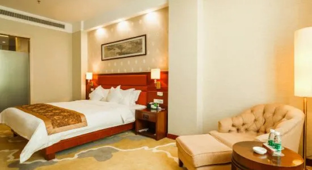 Люкс Deluxe Hangseng Business Hotel