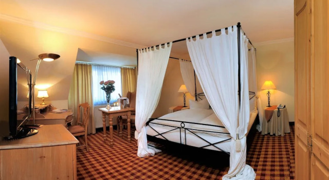 Номер Superior Romantik Hotel Schwanefeld & Spa