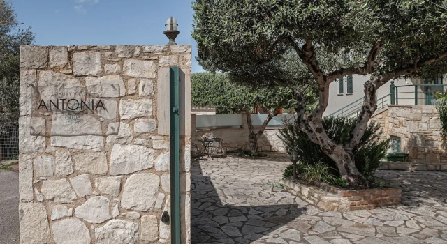 Antonia Blue Villa