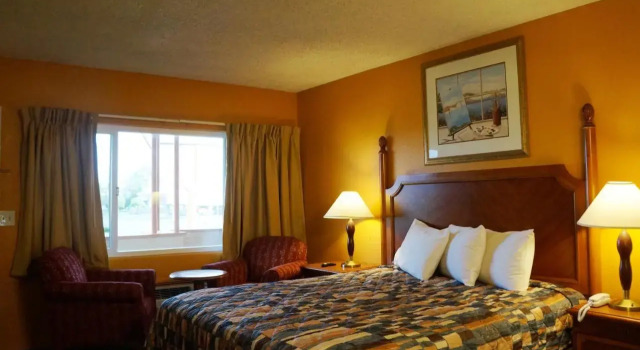 Econo Lodge Red Bluff, Buchen Sie Hotel Red Bluff Kalifornien