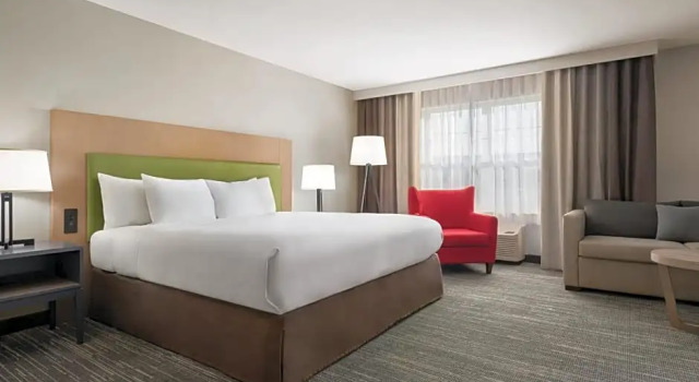 Люкс Country Inn & Suites by Radisson, Dubuque, IA